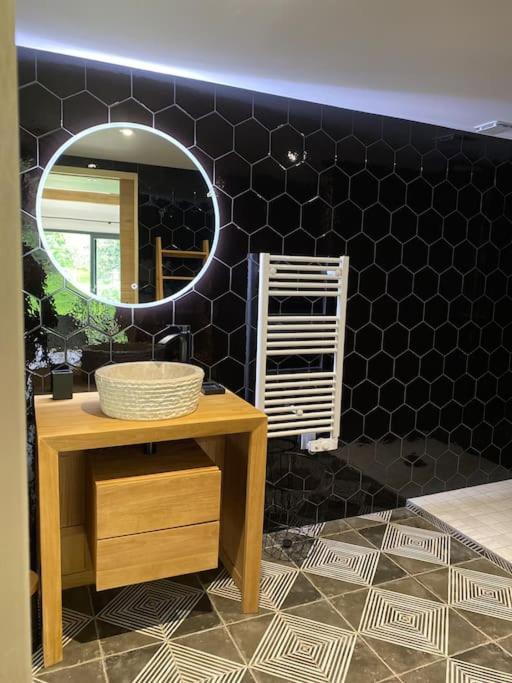 Le Clos Dauphinais Chez Laurette *